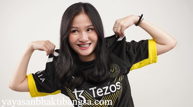 Biografi Vivi (Vivi Indrawaty): Bintang Esports Indonesia
